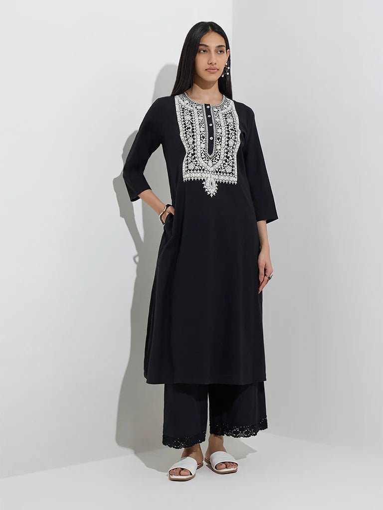 Elegant Black Embroidered Kurta - DWEEP SARA