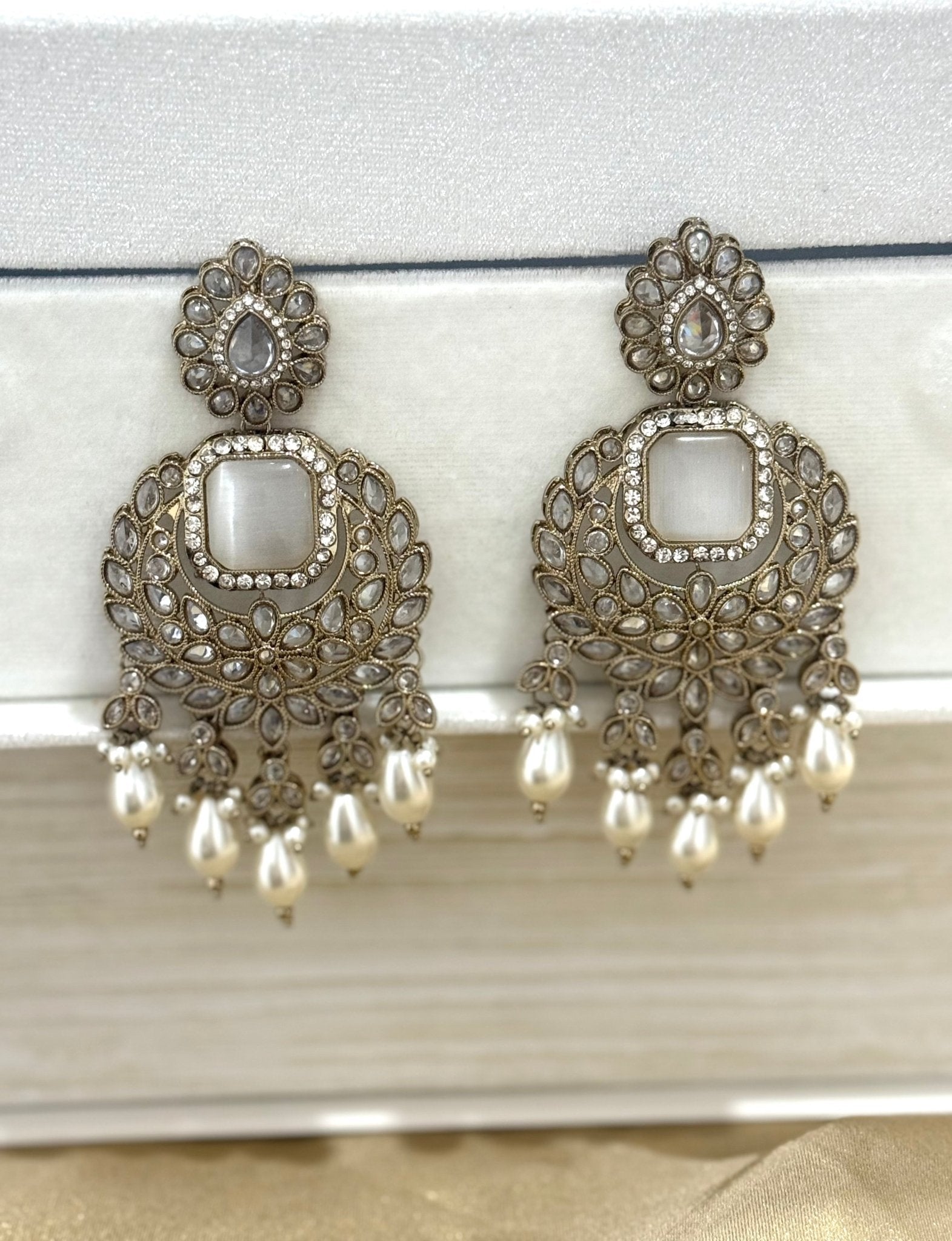 Elegant White Crystal Kundan Pearl Earrings - DWEEP SARA