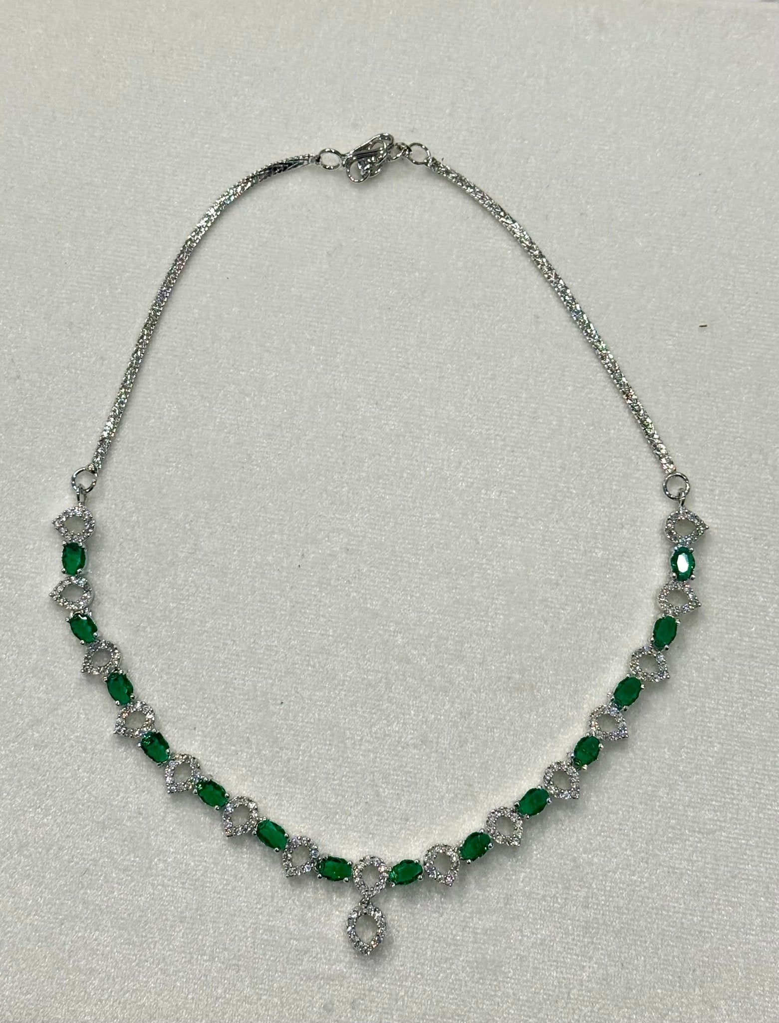 Green AD Stone Crystal Jewelry Set - DWEEP SARA