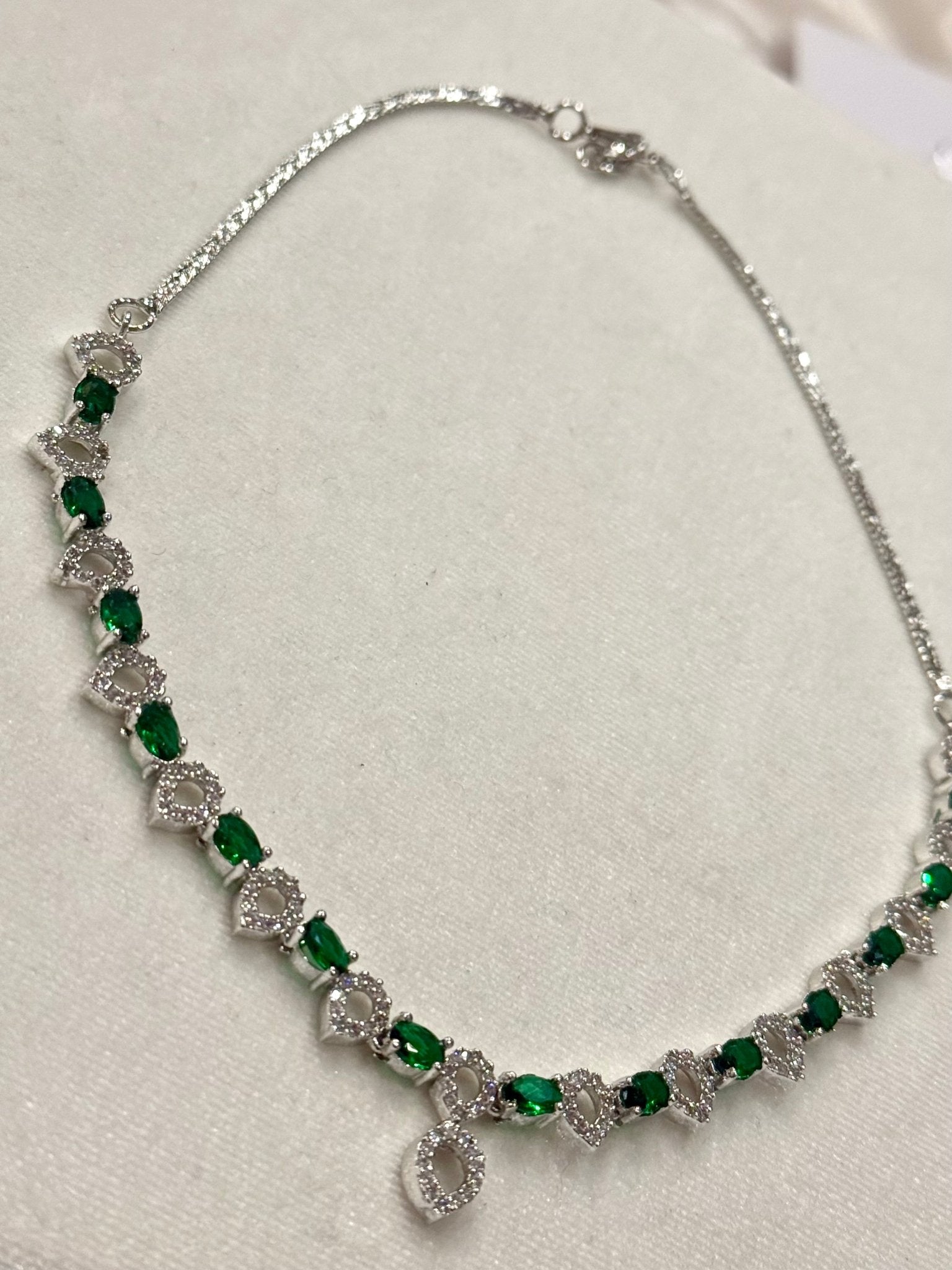 Green AD Stone Crystal Jewelry Set - DWEEP SARA