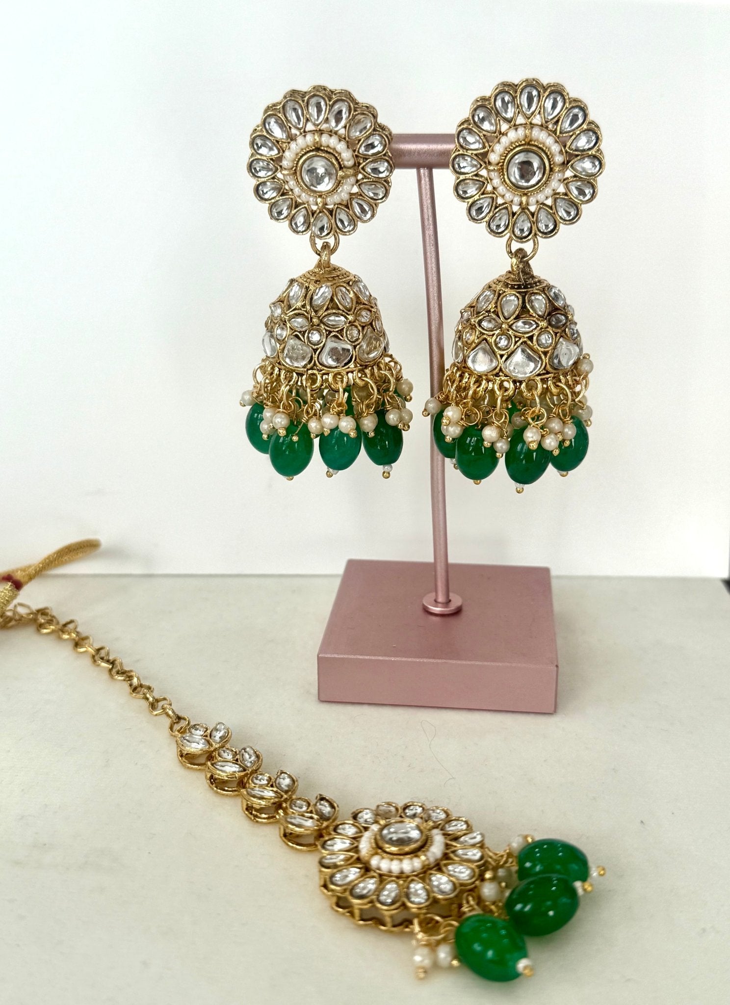 Green Kundan Jewelry Ser With Tikka - DWEEP SARA