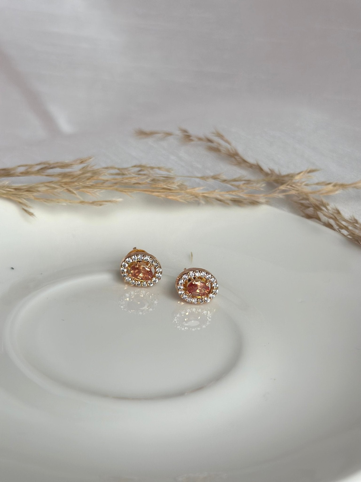 Multicolor Stud - DWEEP SARA