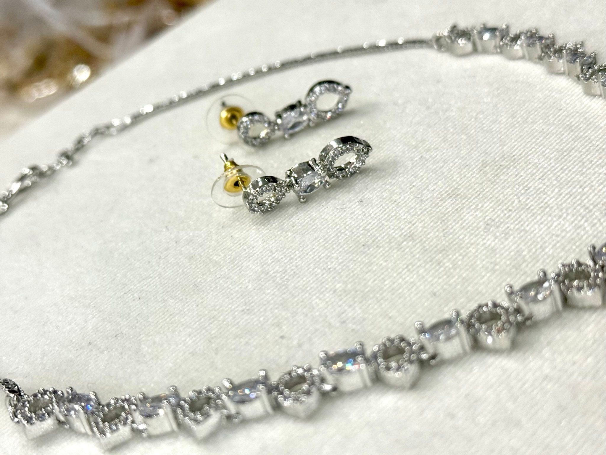 White AD Crystal Jewelry Set - DWEEP SARA