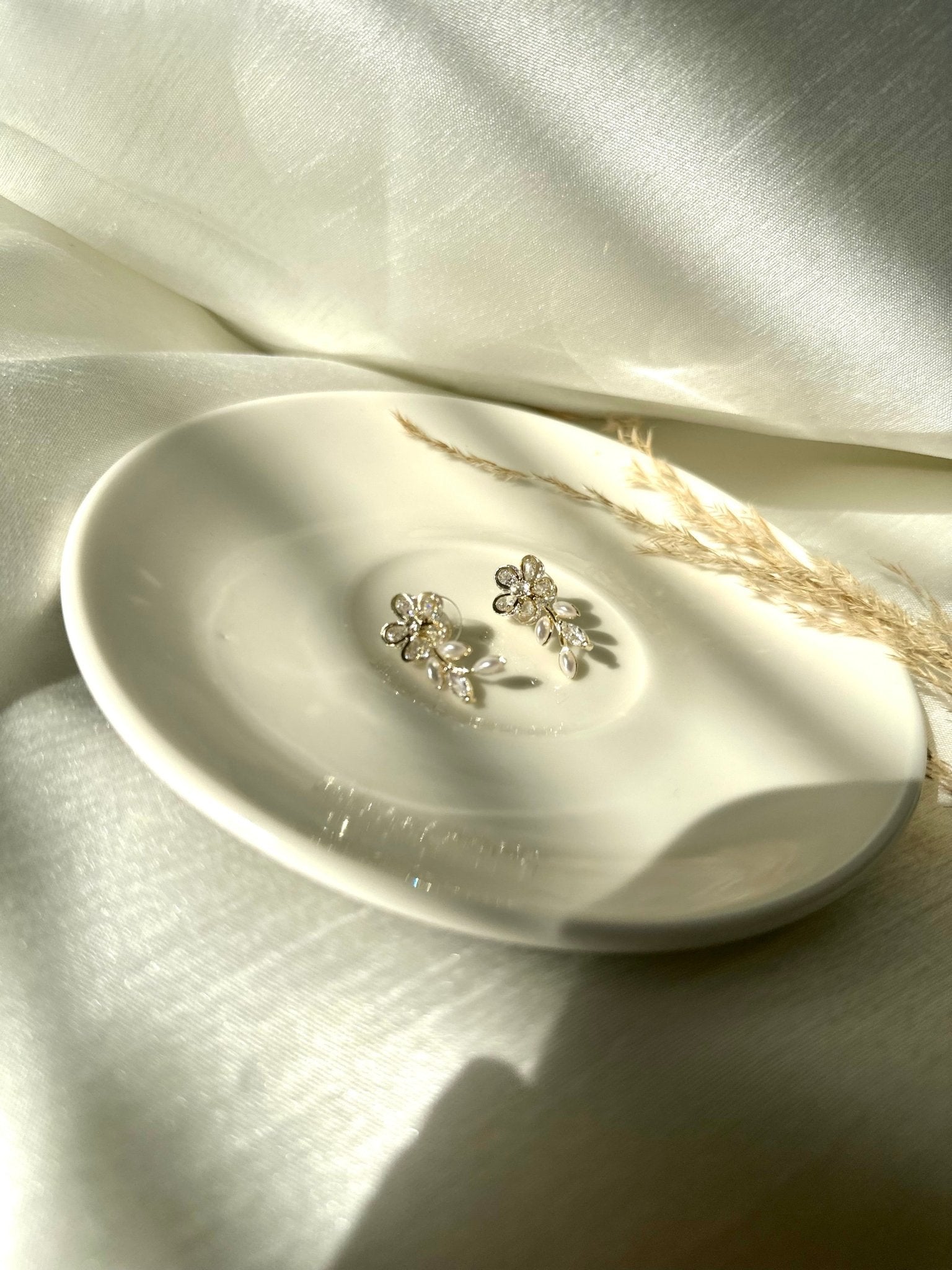 White Pearl Flower Stud Earrings - DWEEP SARA